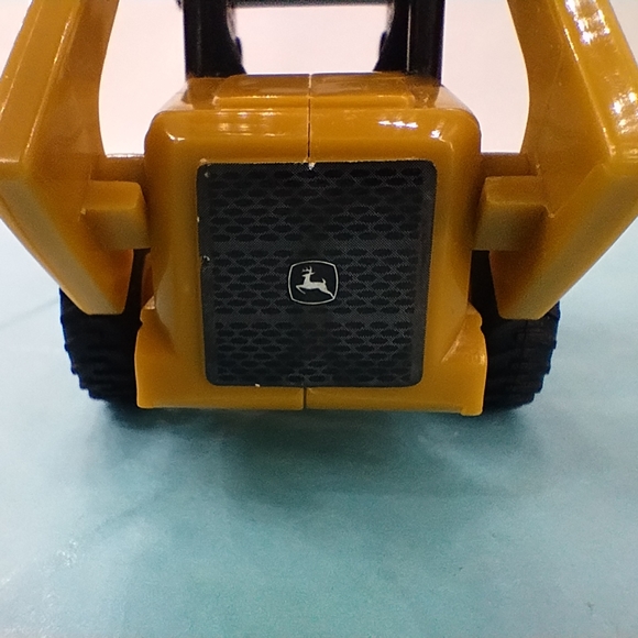 Bundle Hot Wheels Chevy, Matchbox Plow, John Deere Skid Steer Loader - Picture 5 of 10